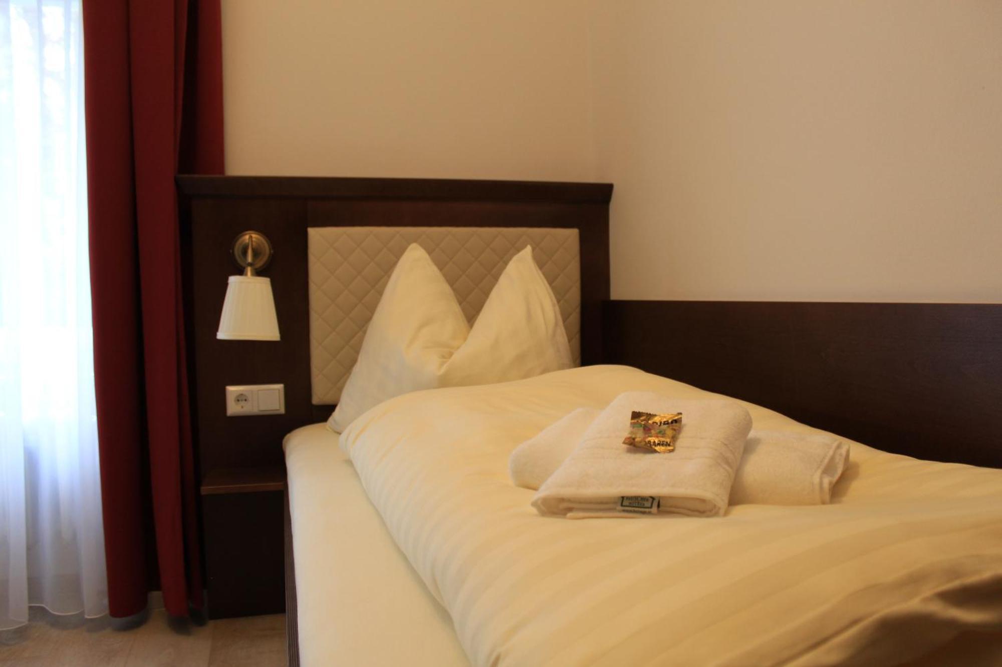 Landhotel Freitag Sankt Paul im Lavanttal ห้อง รูปภาพ